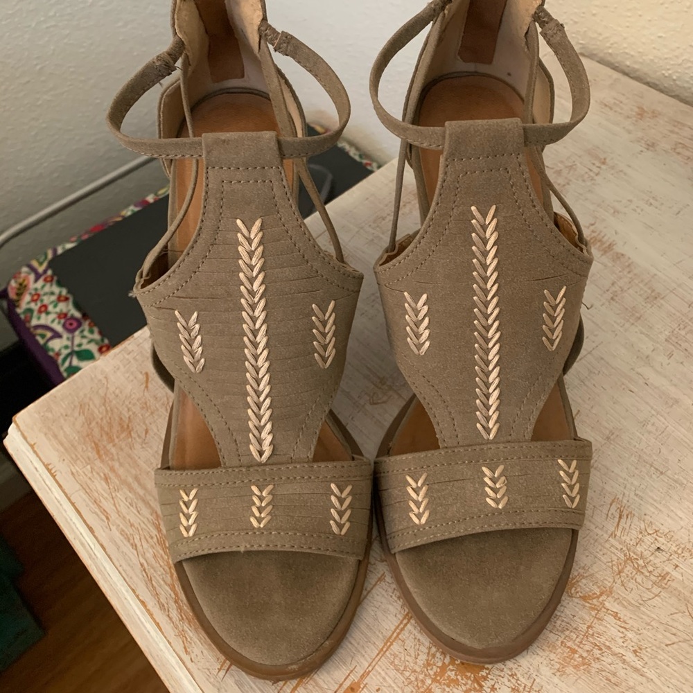 Size 9 heels